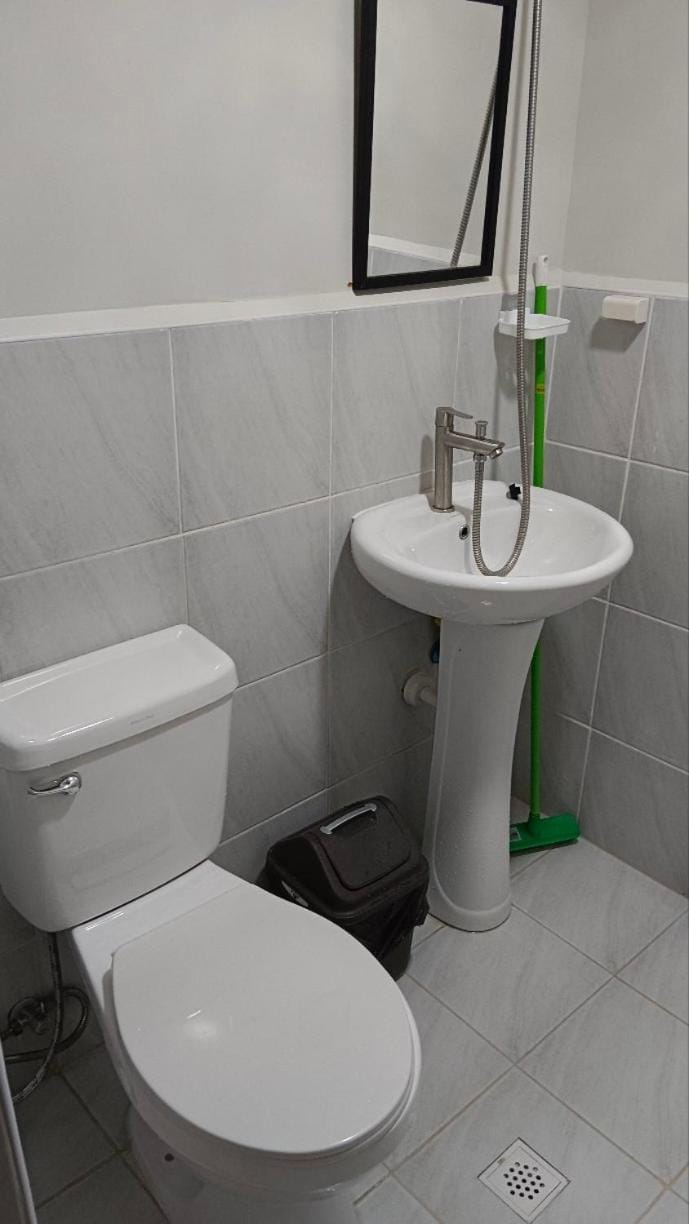 Seaview and Cityview Mactan,Cebu Apartment hotel in Lapu-Lapu City