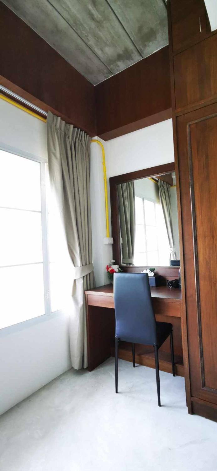 Seating area, hair dresser