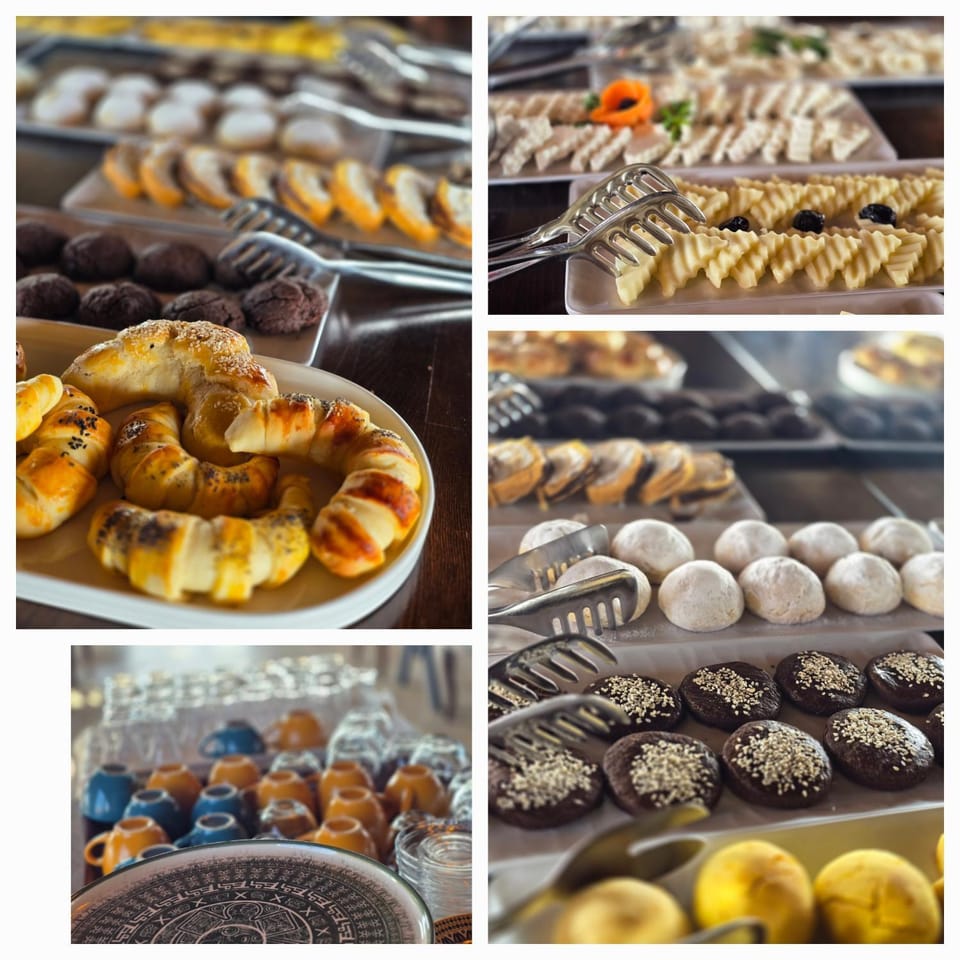 Restaurant/places to eat, Food and drinks, Food, Buffet breakfast