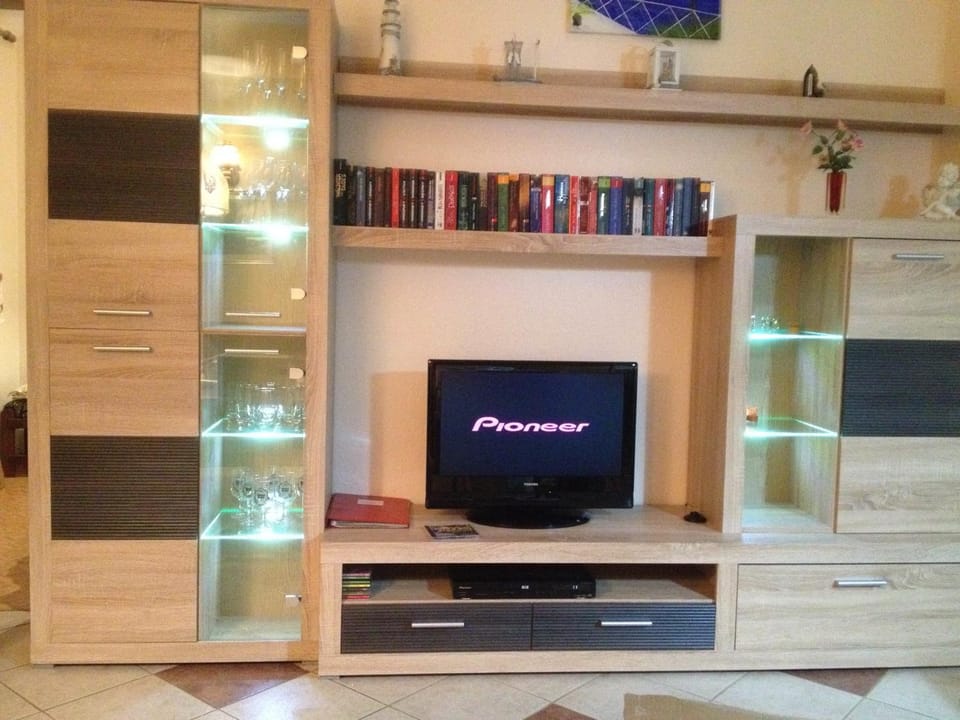 TV and multimedia, Evening entertainment