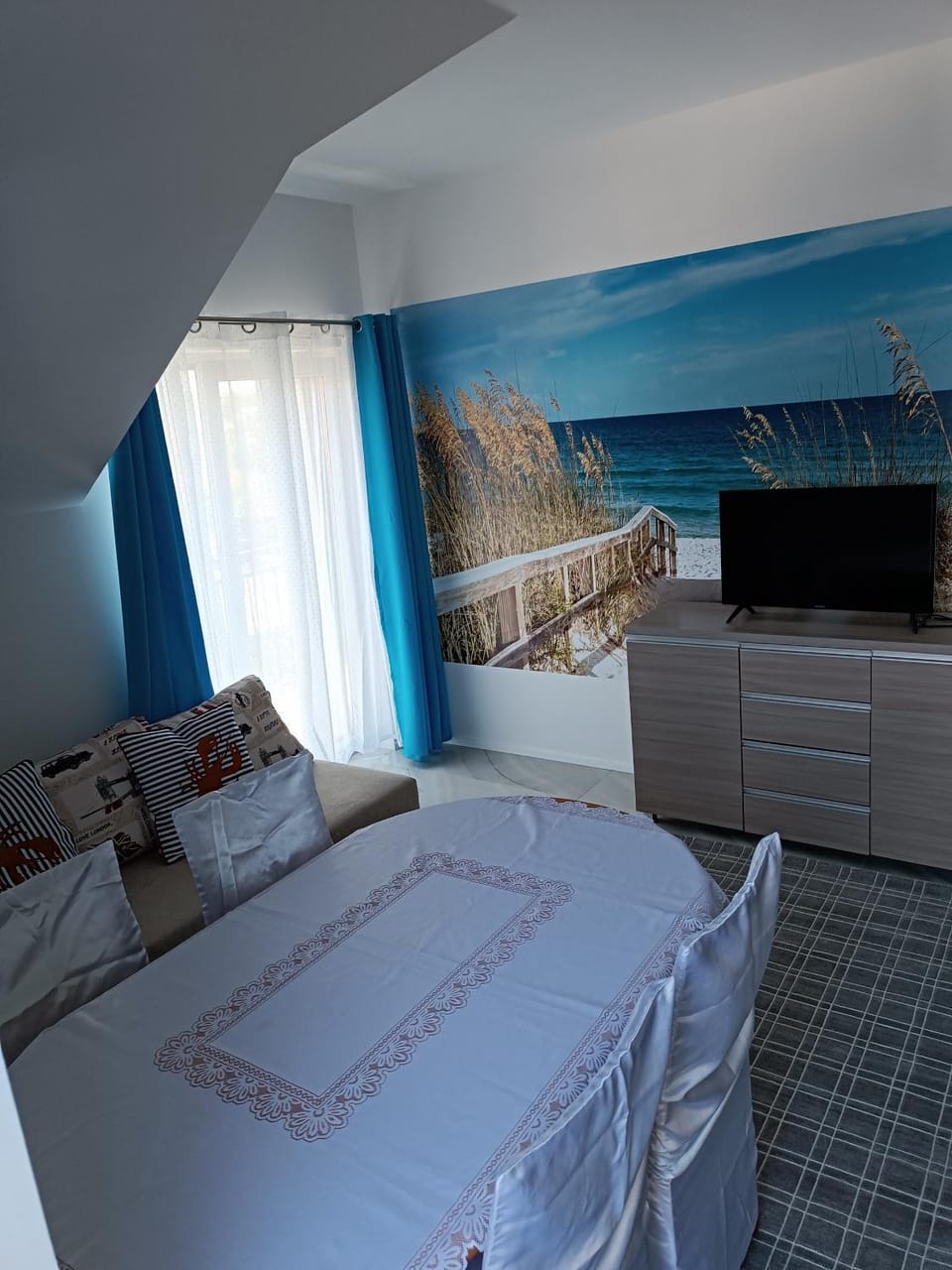 Communal lounge/ TV room, TV and multimedia, Evening entertainment