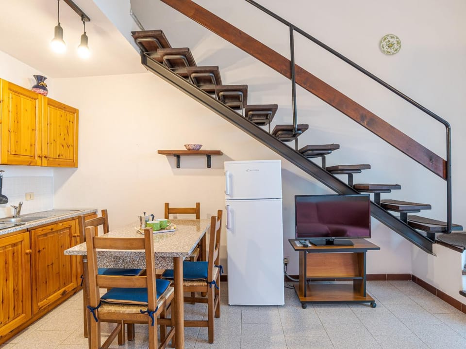 TV and multimedia, Kitchen or kitchenette, Dining area