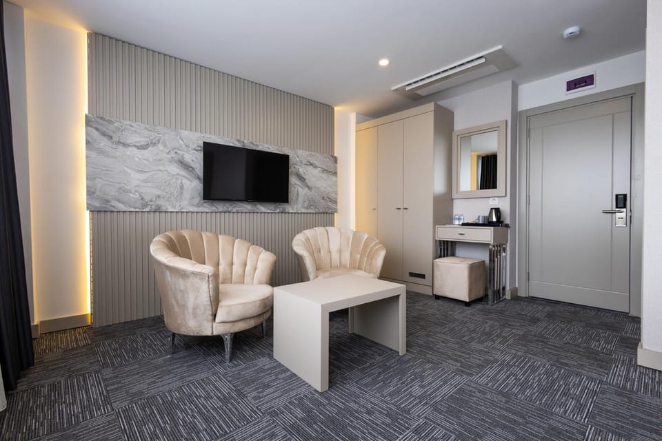Living room, Seating area