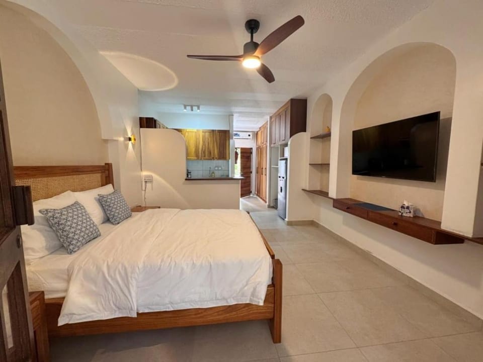 Apartment 211, pool, beach access nearby Apartment in Diani Beach