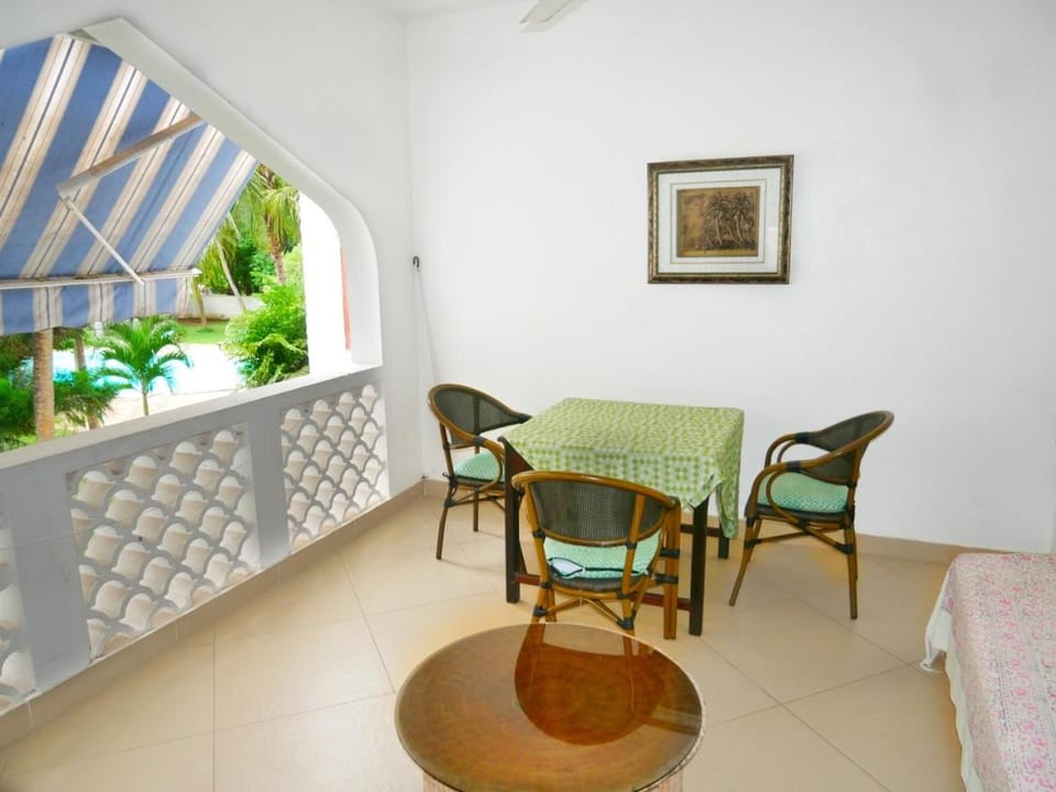 Apartment 211, pool, beach access nearby Apartment in Diani Beach