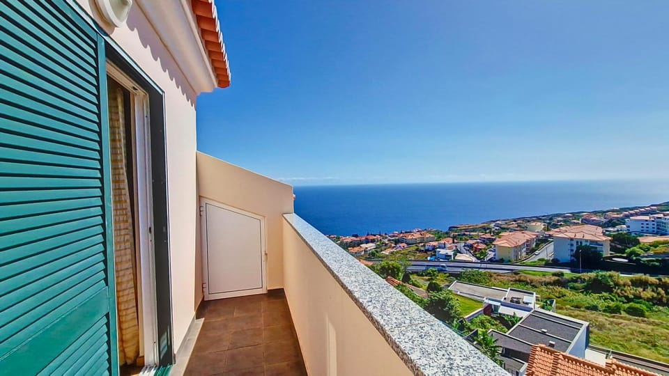 Lucy Sweet Home by LovelyStay Apartment in Caniço