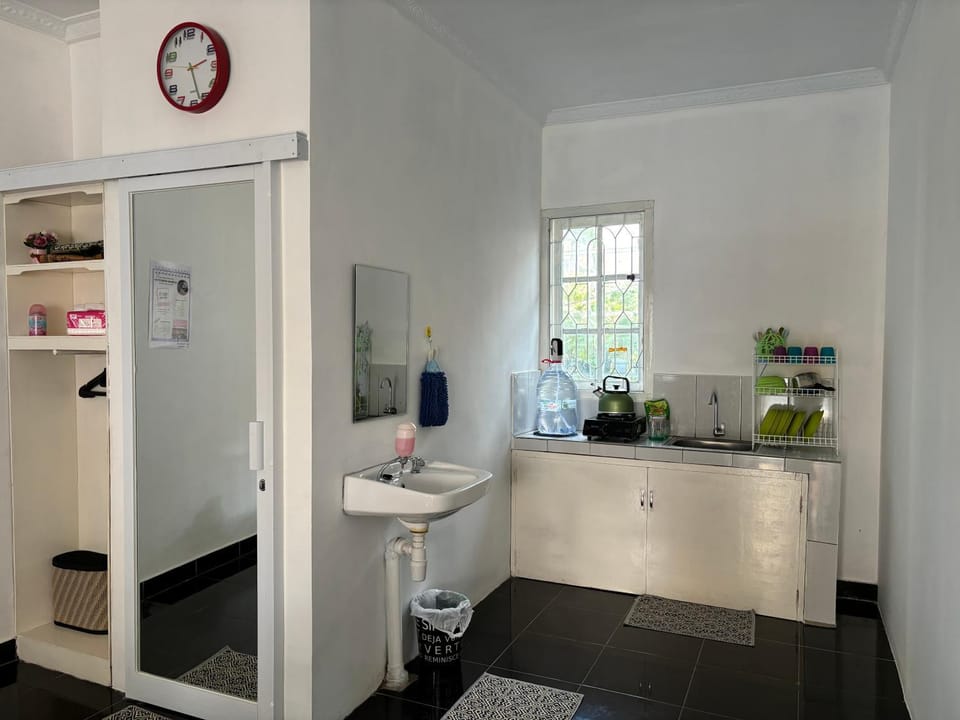 Adrian Family Homestay House in Yogyakarta