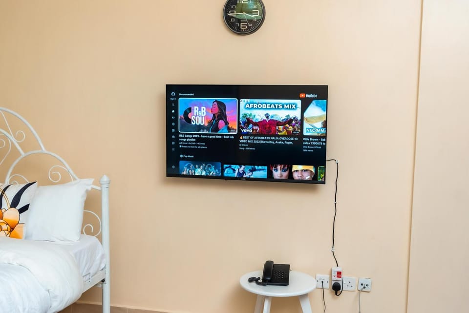 Ngara Budget Studio7B 1KM to CBD and Museum ZERO7TWELVE SEVENZERO6EIGHT 60 Apartment in Nairobi
