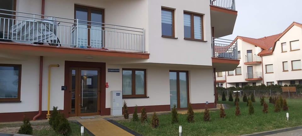 Property building, Neighbourhood