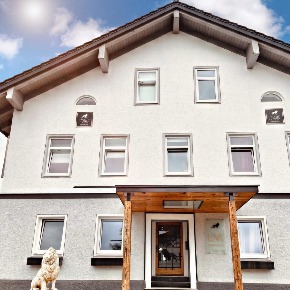 Property building, Day