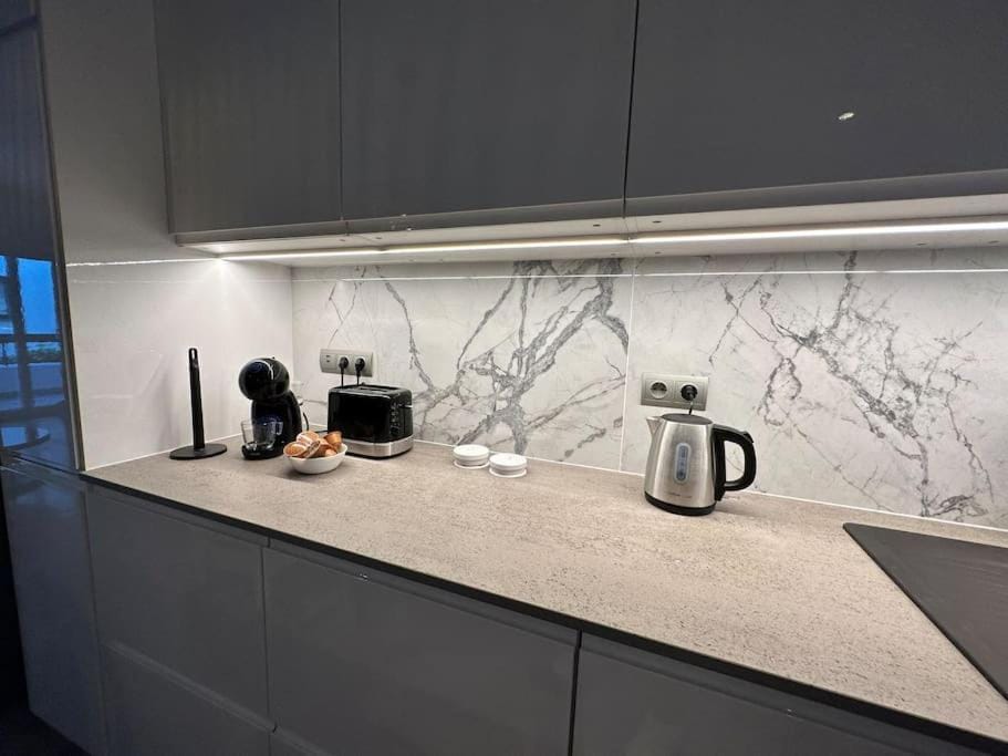 Beautiful New 2BR Apartment in Golden Mile of Marbella Apartment in Marbella