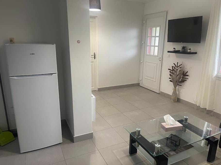 L6 - Villiers-le-Bel proche Aéroport ROISSY CHARLES DE GAULLES & PARIS Apartment in Île-de-France