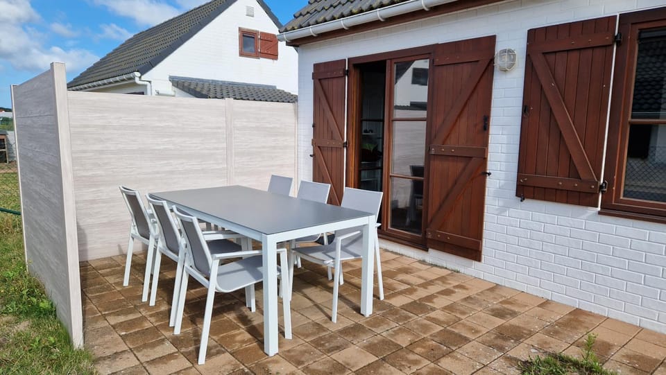 Property building, Garden, Balcony/Terrace, Garden view, Garden view