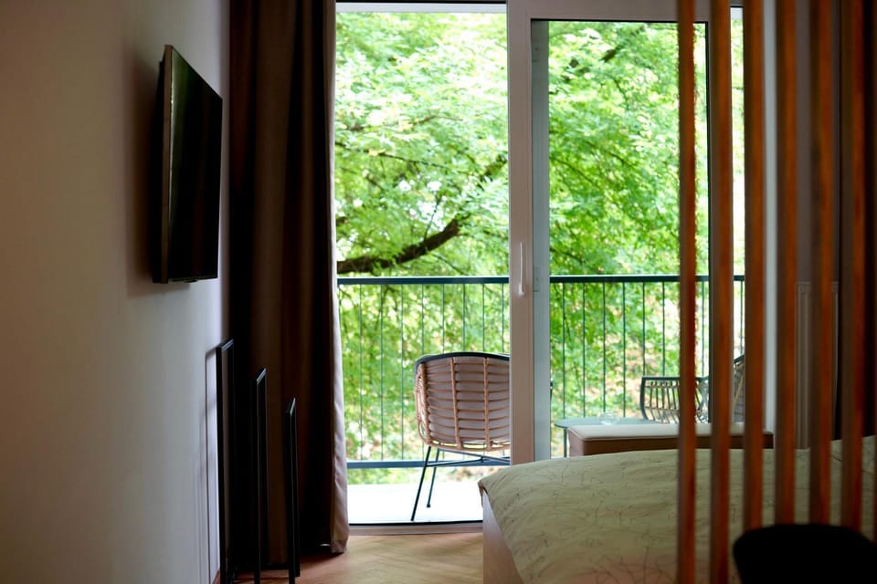 View (from property/room), Photo of the whole room, Bedroom, Garden view