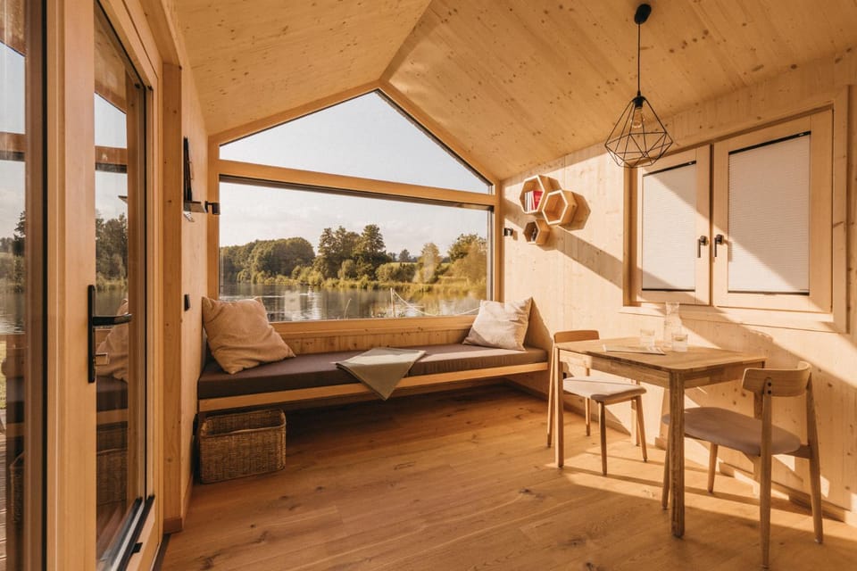 View (from property/room), Living room, Seating area, Dining area