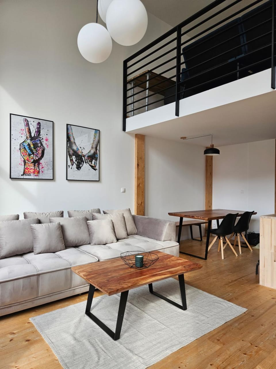 Living room, Seating area, Dining area
