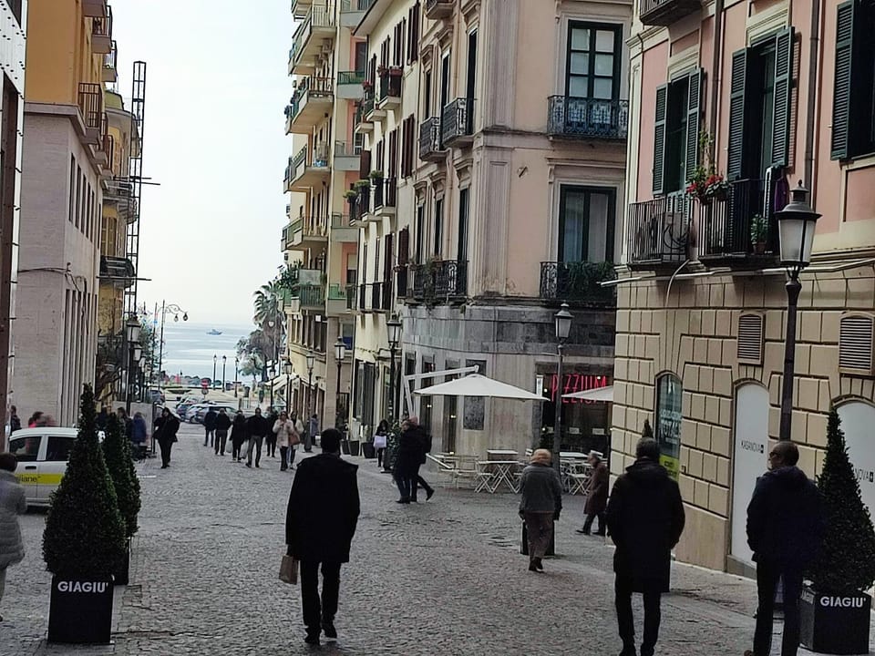 La Suite Del Corso Apartment in Salerno