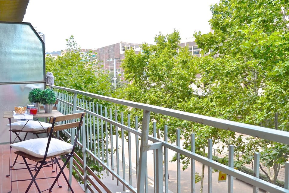 Day, Balcony/Terrace, City view, Landmark view, Street view