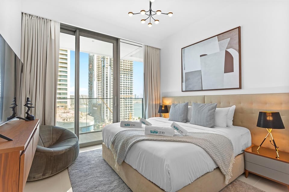 Palm View Paradise 3 bed apartment w private beach Apartment in Dubai