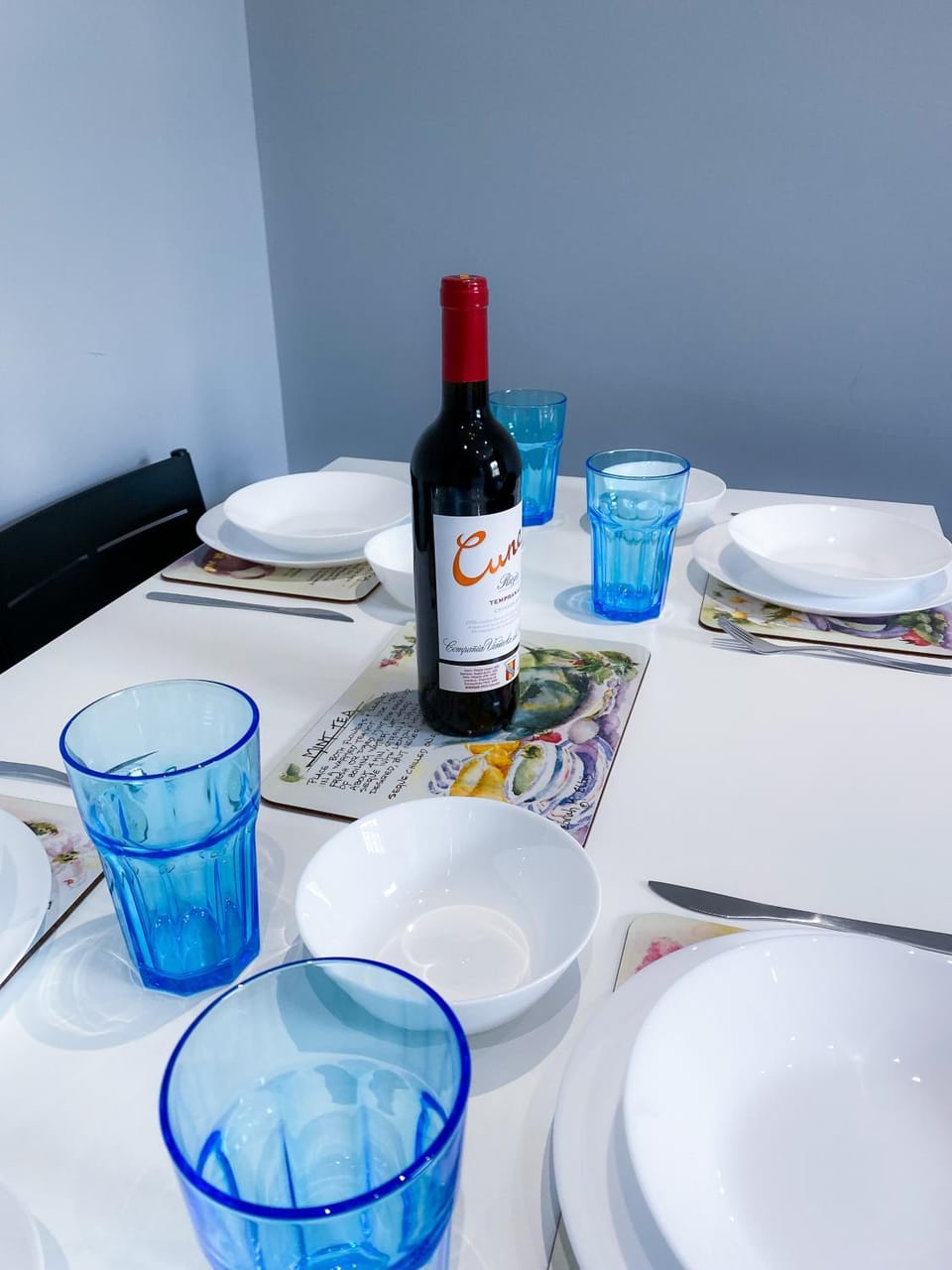 Food and drinks, Dining area, Drinks