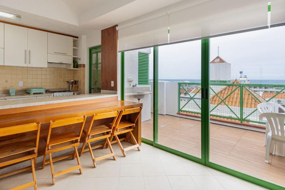Duplex Vista Mar na Praia Brava YF7387 Apartment in Florianopolis