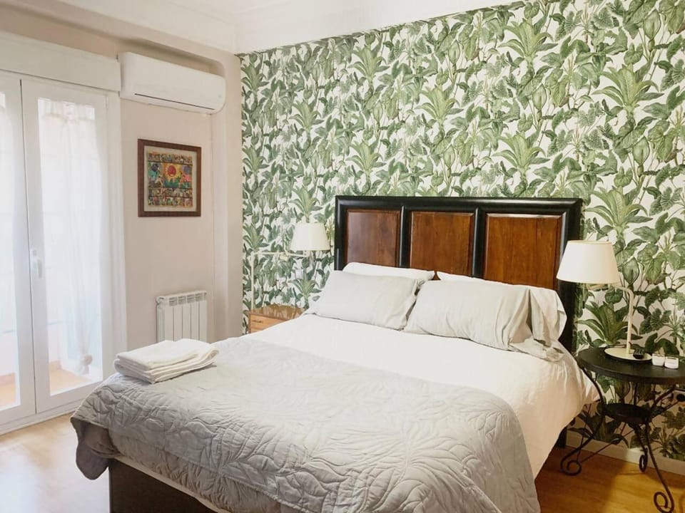 Un hogar en el centro con parking gratuito Apartment in Zaragoza