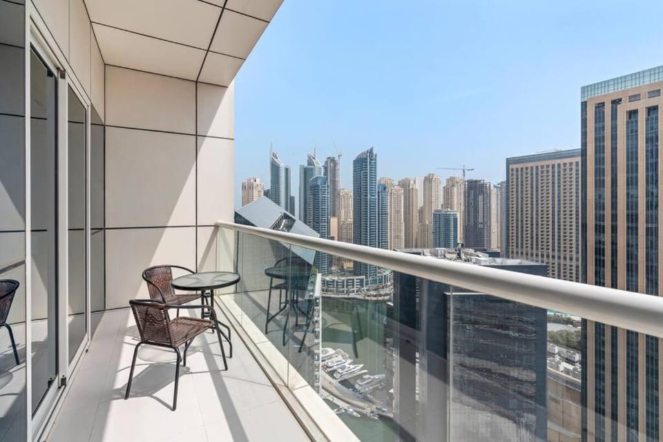 StoneTree - Fabulous 1BR Apartment in Dubai Marina Apartment in Dubai