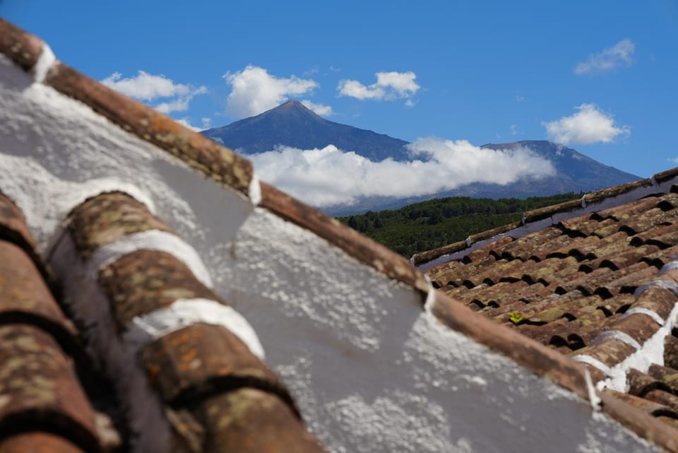 Nearby landmark, Day, Natural landscape, Mountain view