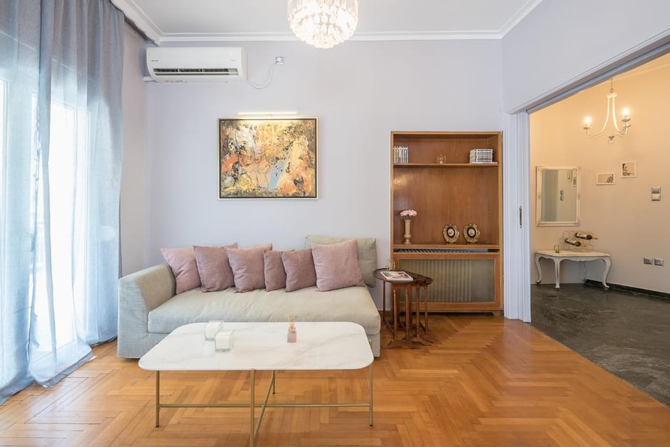 Living room, Seating area, air conditioner