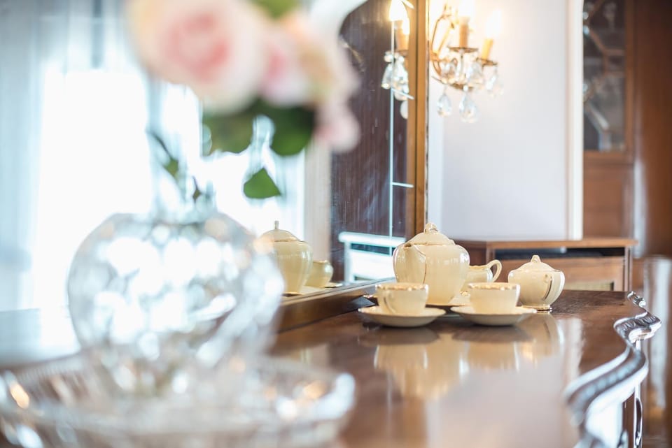 Decorative detail, Dining area