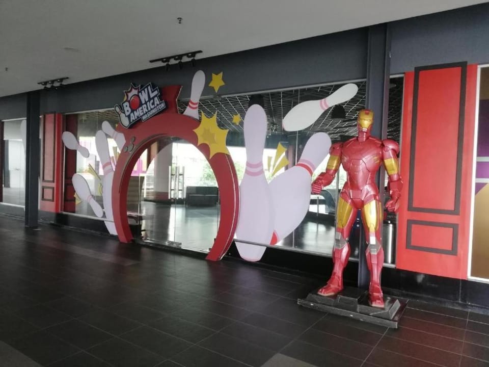 Premier Deluxe [2r1b] # I-City [ Free Wifi + Parking ] Apartment in Selangor, Malaysia