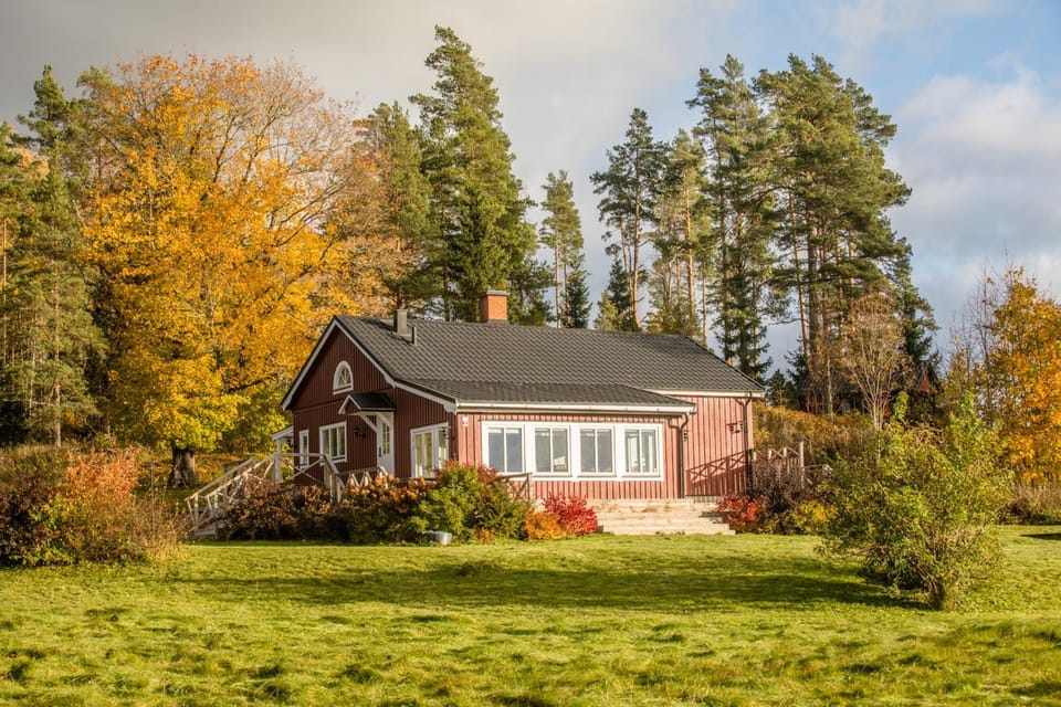 Property building, Day, Natural landscape, Garden