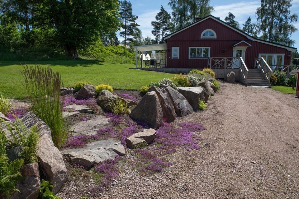 Property building, Garden