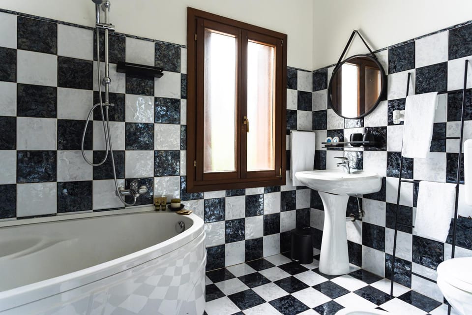 Bathroom, Bath