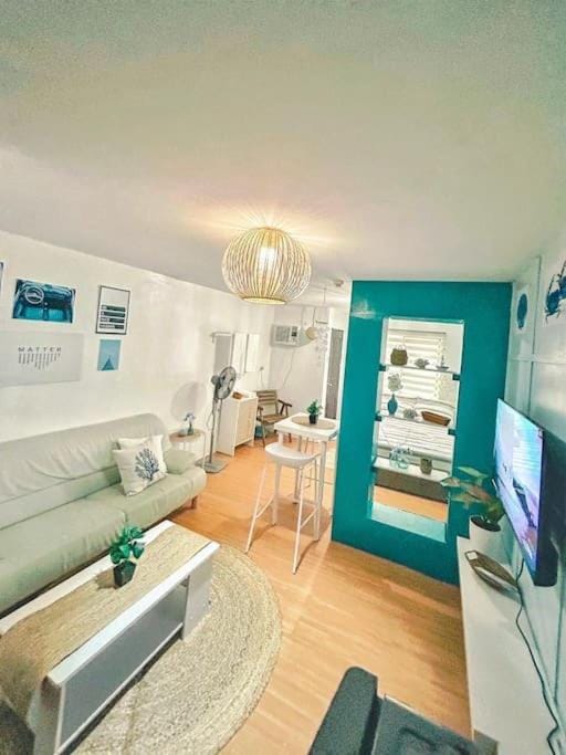 TV and multimedia, Living room, Photo of the whole room, Seating area