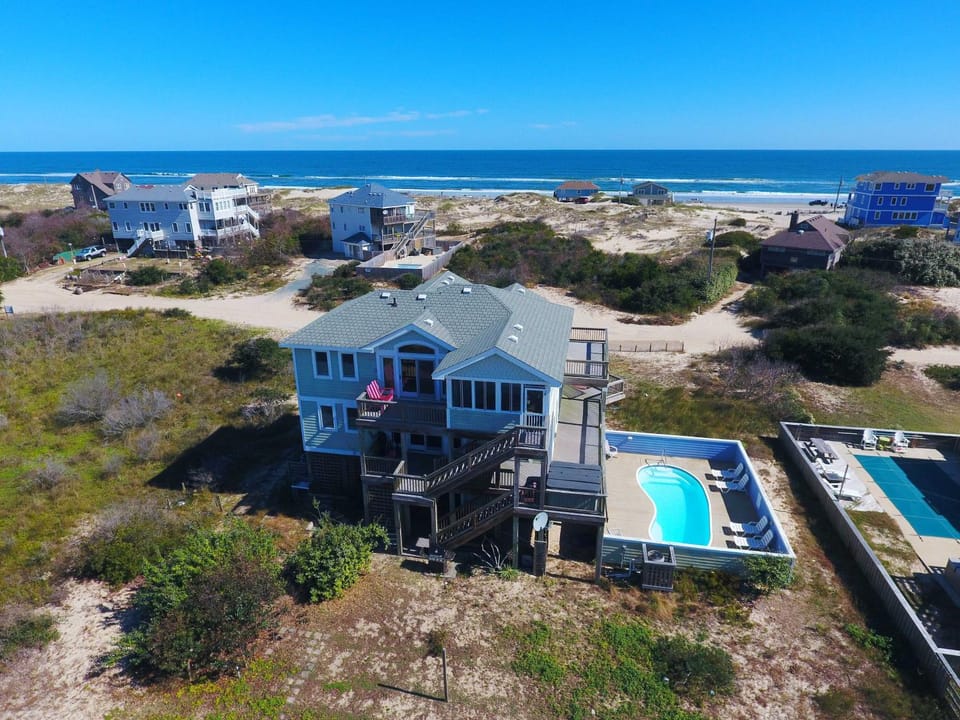 Oceanside, Private Pool, Wild Horses, Hot Tub, 4x1614, Let's Just Sea House in Carova Beach