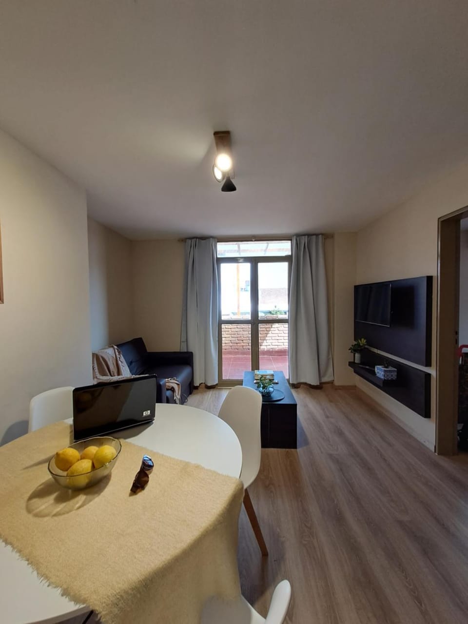 Communal lounge/ TV room, Living room, Dining area