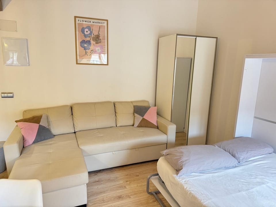 Living room, Bedroom, wardrobe