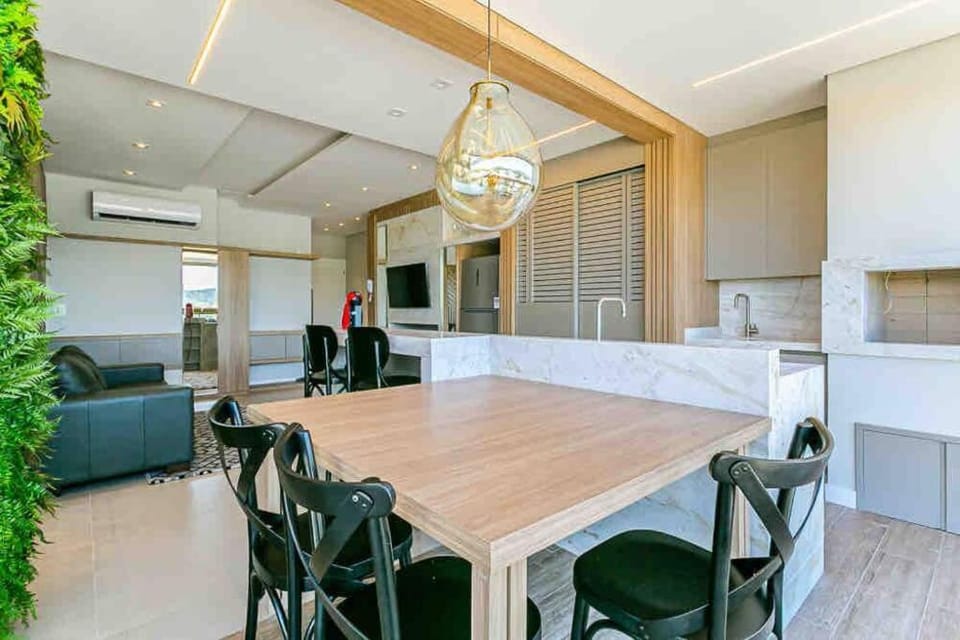 Luxury at Jurerê Internacional NEW WiFi750Mbps Apartment in Florianopolis