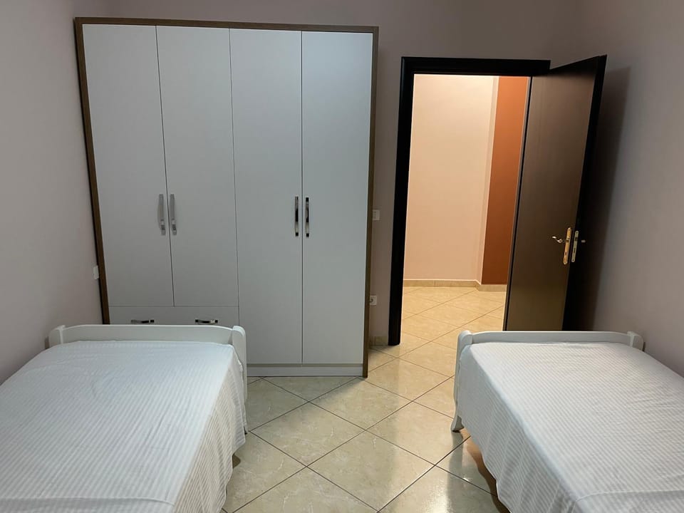 Bed, Bedroom, wardrobe
