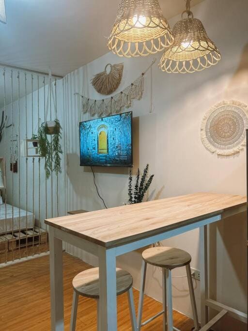 TV and multimedia, Dining area