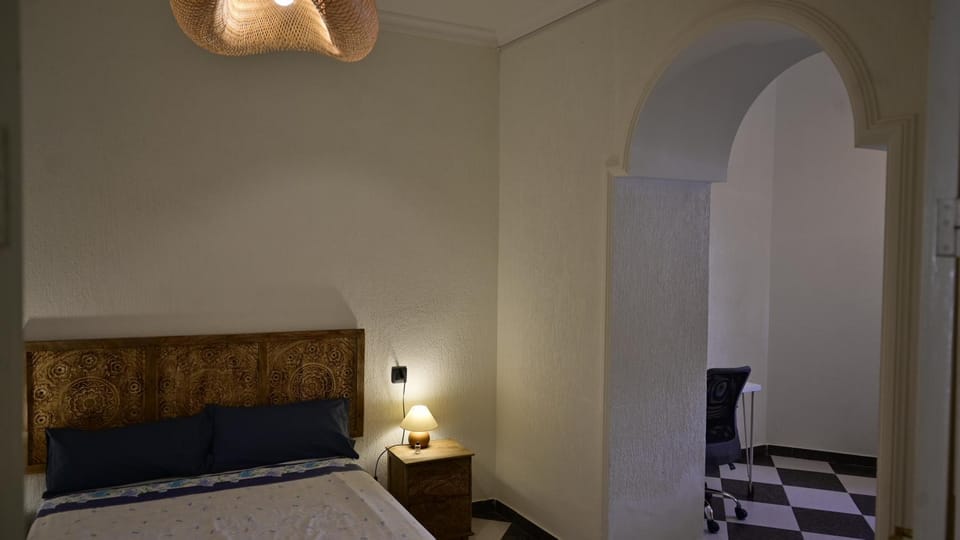 Seating area, Bedroom