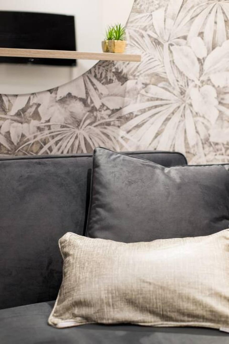 Living room, Decorative detail, Seating area