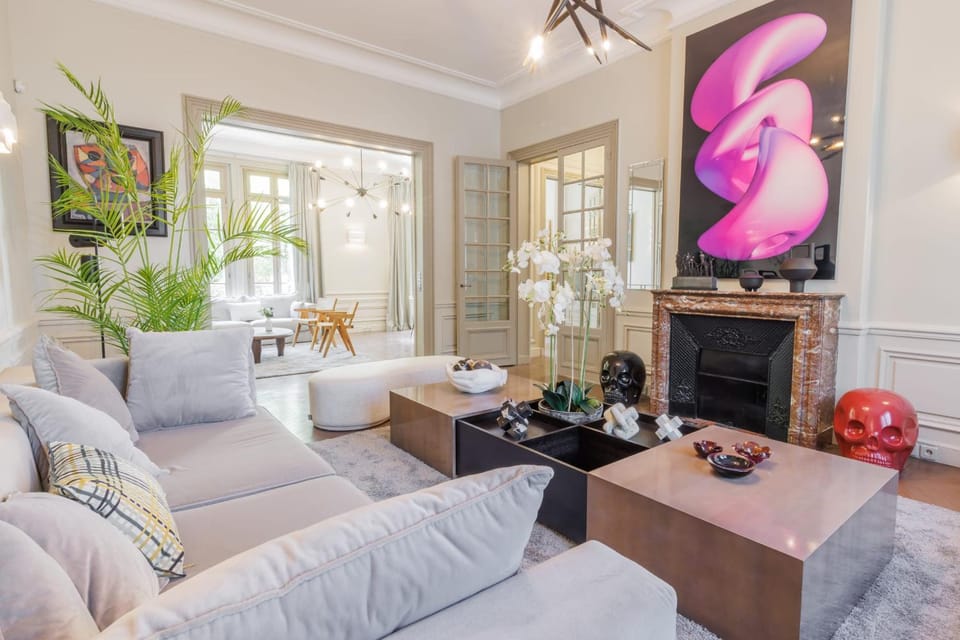 Living room, Seating area