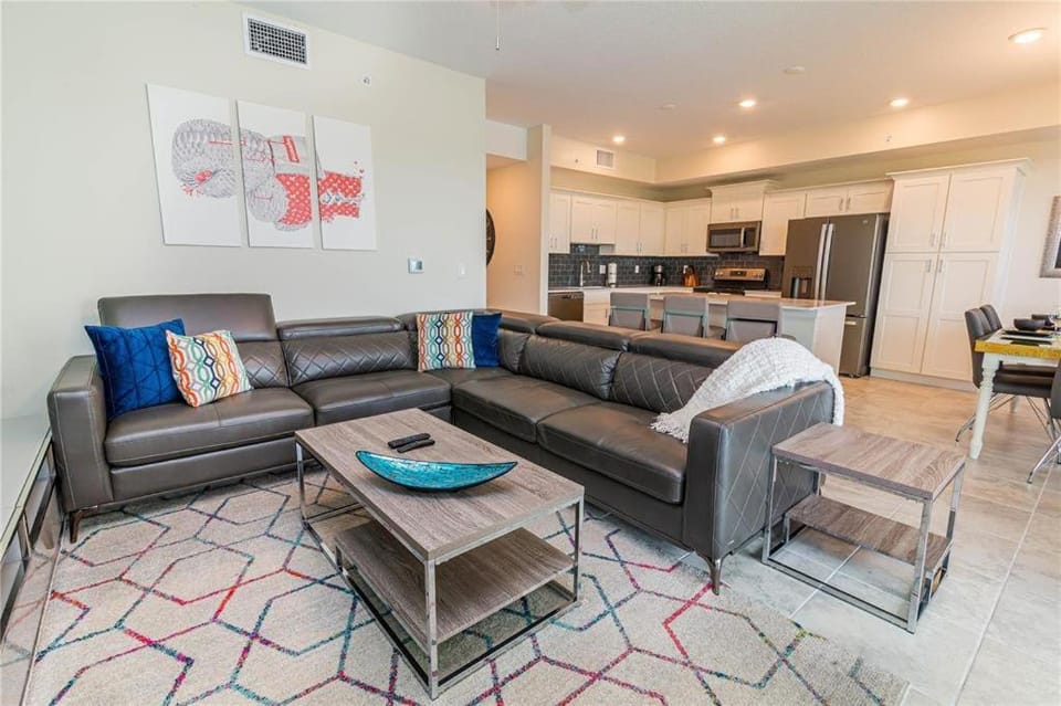 The Epic Miami Supreme Storey Lake Apartment in Kissimmee