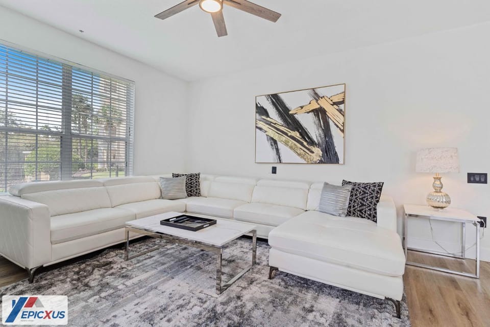 The Epic Madrid Vista Cay Orlando Apartment in Highlands Reserve
