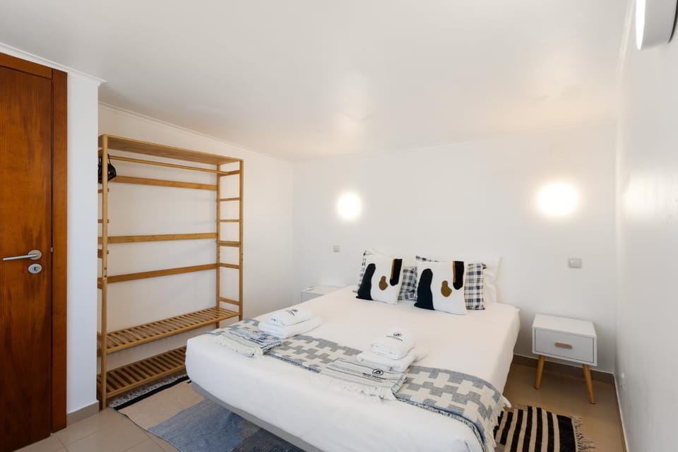 Bed, Photo of the whole room, Bedroom, towels, wardrobe