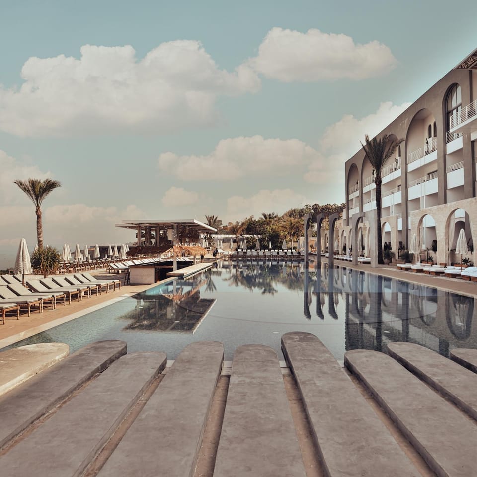 Property building, Swimming pool, Swimming pool