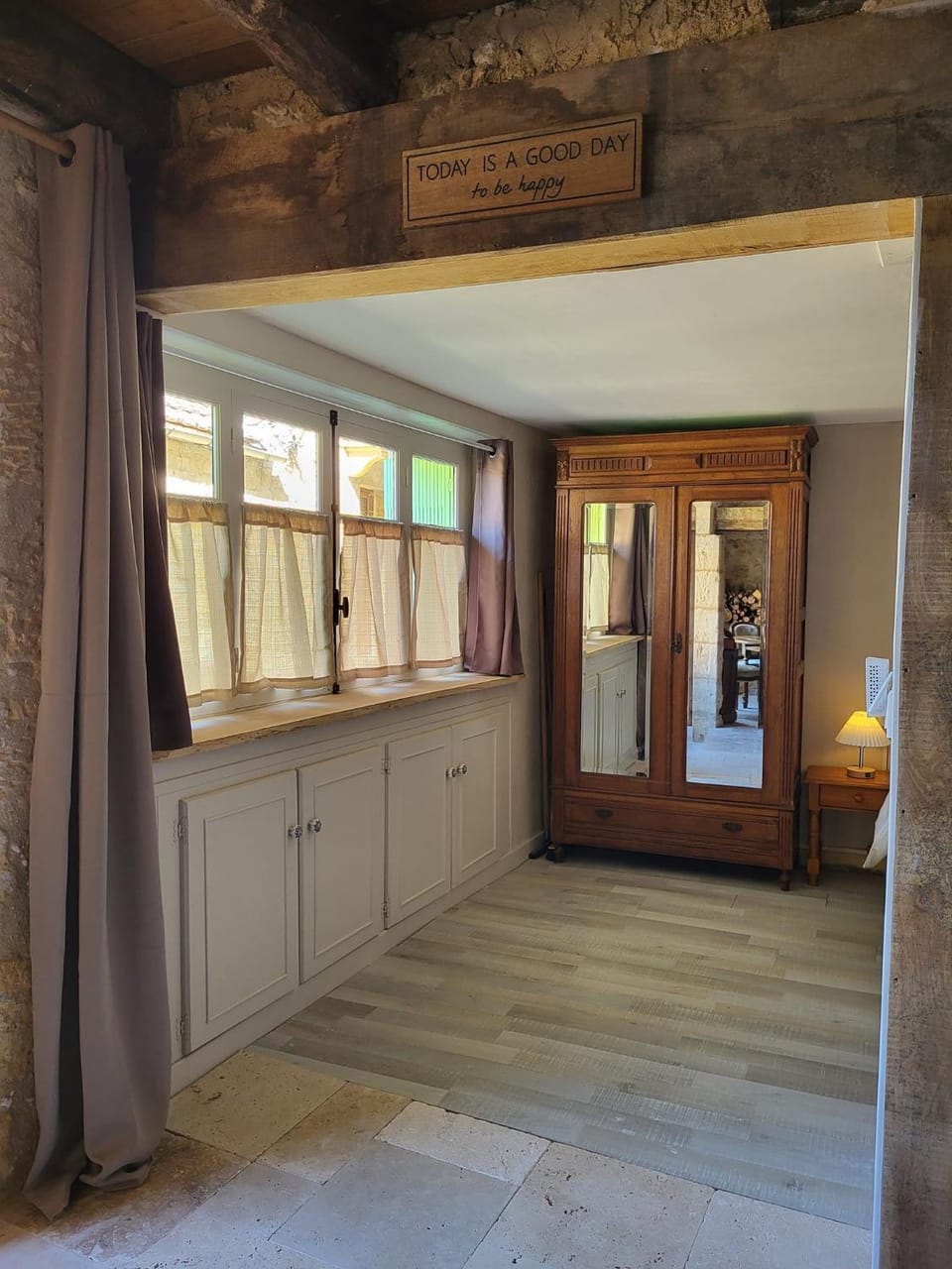 Airbnb: Vieilles Pierres et Rivière en Périgord Bed and Breakfast in Nouvelle-Aquitaine