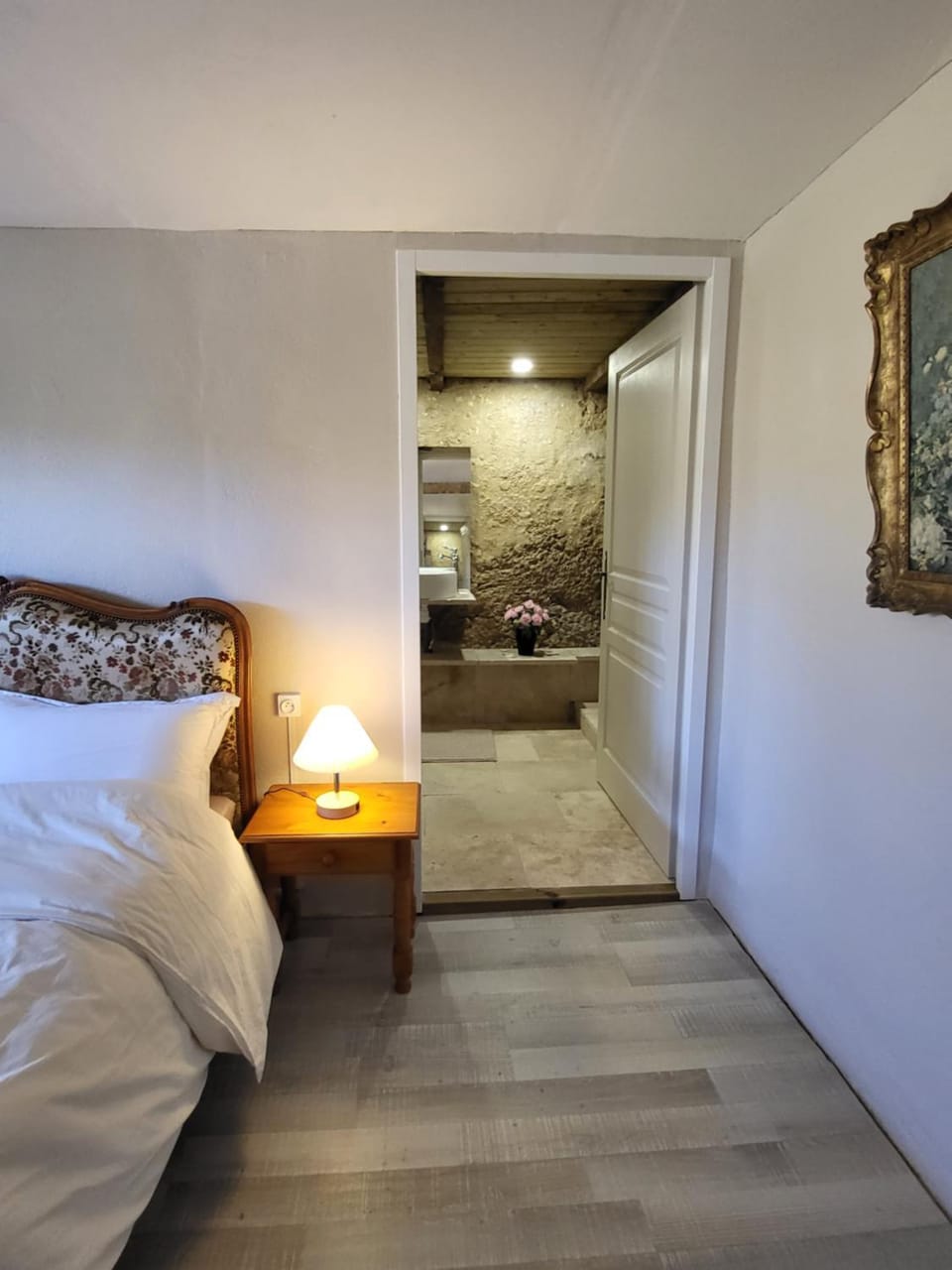 Airbnb: Vieilles Pierres et Rivière en Périgord Bed and Breakfast in Nouvelle-Aquitaine